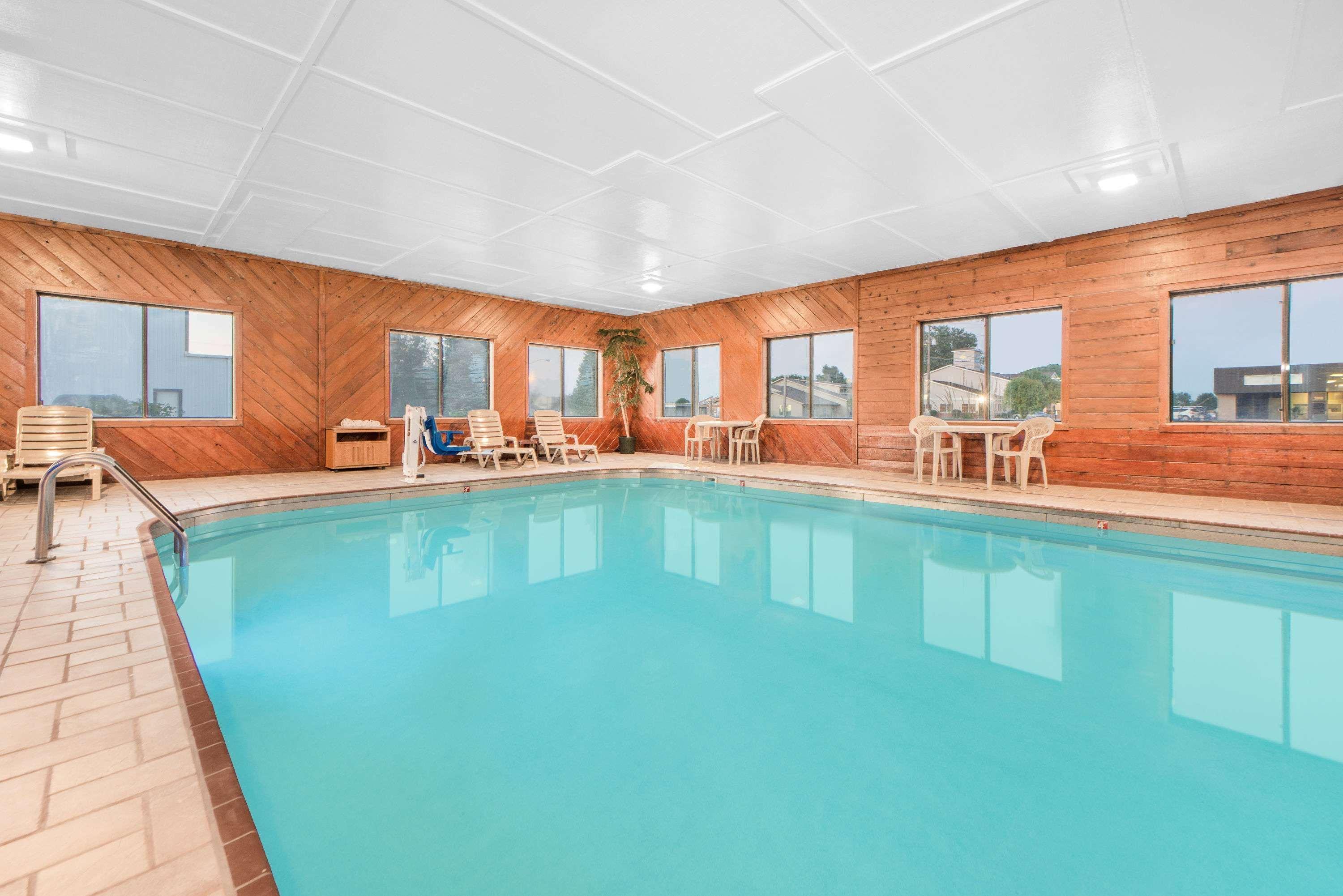 במוטל Super 8 By Wyndham Ottumwa מראה חיצוני תמונה